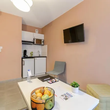 Апарт-отель Appart'city Confort Toulouse Aeroport 3*