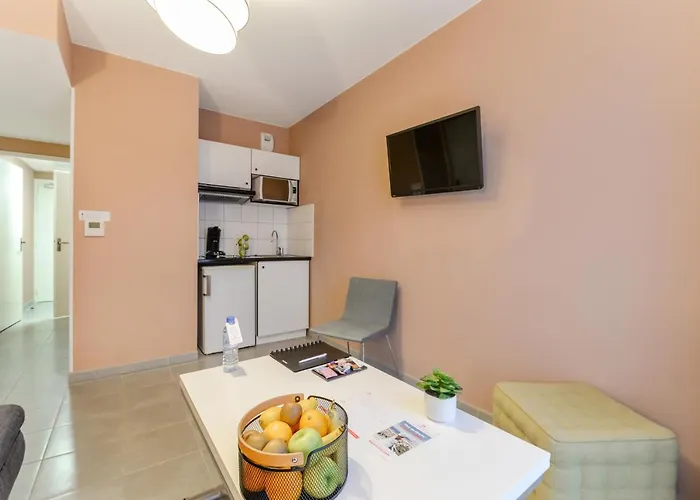 Aparthotel Appart'city Confort Toulouse Aeroport 3*