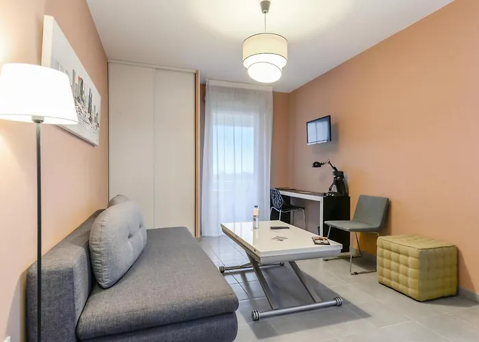 Aparthotel Appart'city Confort Toulouse Aeroport 3*