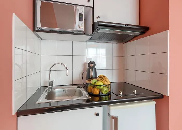 Appart'city Confort Toulouse Aeroport 3* Корнебарьё